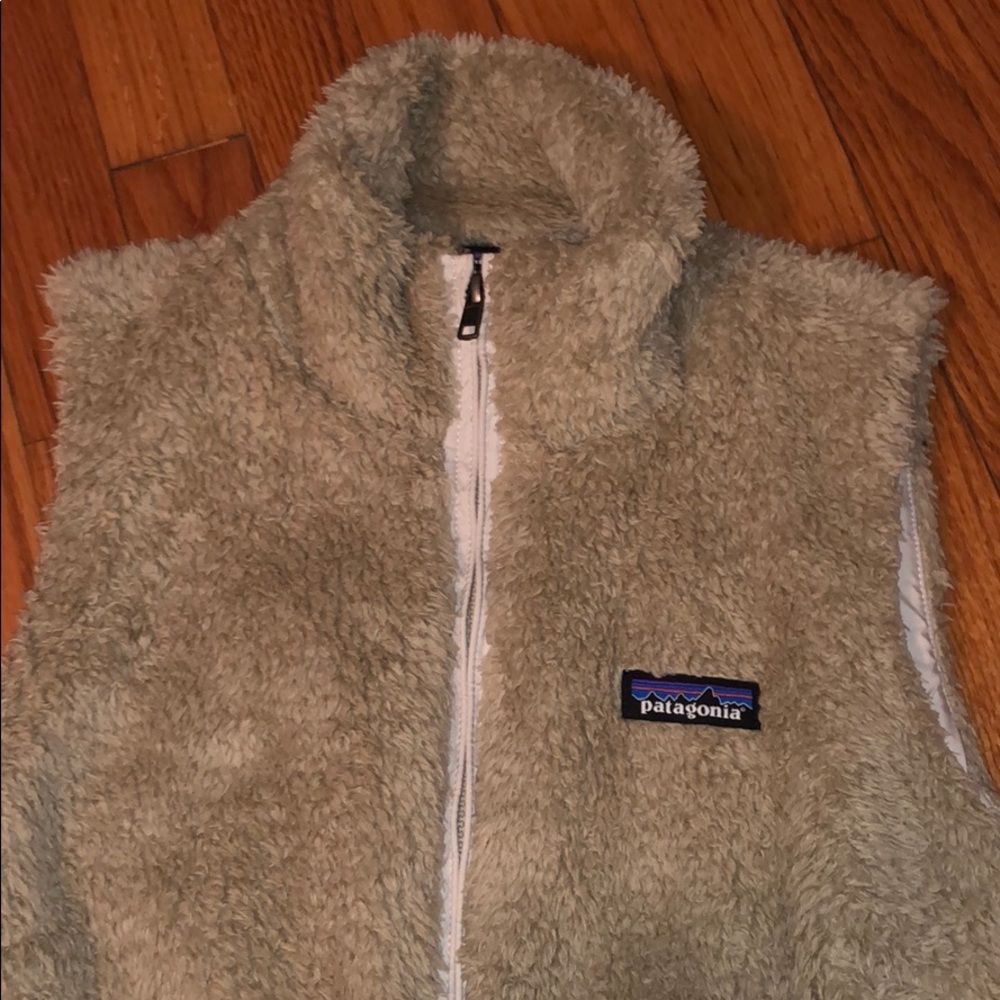 Patagonia Women’s Fuzzy Zip Up Vest